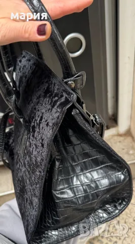 Оригинална чанта Laura Biagiotti, снимка 6 - Чанти - 48605418
