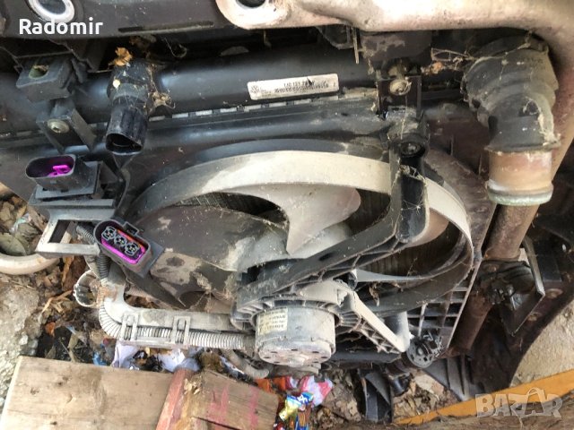 Перки, маска очиларка,воден радиатор, климатичен радиатор Ауди ТТ , 224 коня, куатро, 2003, кабрио, , снимка 2 - Части - 44168182