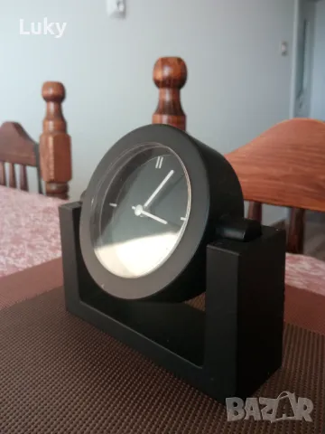 Продавам немски фирмен часовник.Работи., снимка 2 - Други - 47871918