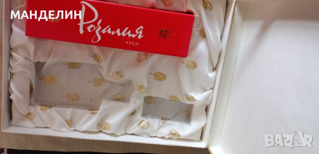 Винтидж парфюми и козметика от 70те, снимка 3 - Антикварни и старинни предмети - 50097034