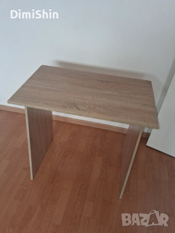  Малко бюро / тоалетка