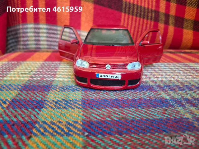 Volkswagen Golf R32 1:24 – червен, метален модел