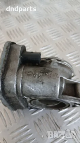 Дроселова клапа VW Golf 5 1.9 TDI 2006 038128063G Volkswagen Golf V (2003-2008), снимка 3 - Части - 55983761