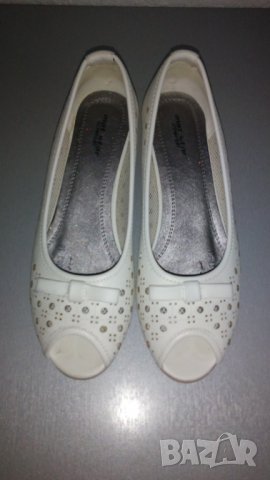 Бели обувки от Mat Star, снимка 1 - Дамски ежедневни обувки - 36604473