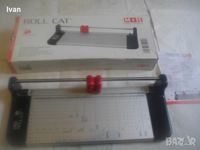 НОВ Немски оригинален РОЛКОВ НОЖ ЗА РЯЗАНЕ НА ХАРТИЯ до 32 см А 4 ROLL CAT РЕЗАЧКА ТРИМЕР, снимка 2 - Други инструменти - 54033969