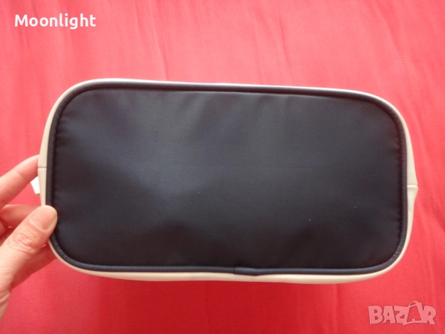 Нов тоалетен козметичен несесер Dove, снимка 5 - Чанти - 52639324