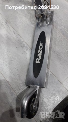 Тротинетка,скутер RAZOR, снимка 8 - Скутери и тротинетки - 34912454