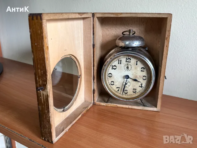 Стар Будилник HALLER с Кутия, снимка 4 - Антикварни и старинни предмети - 50272163