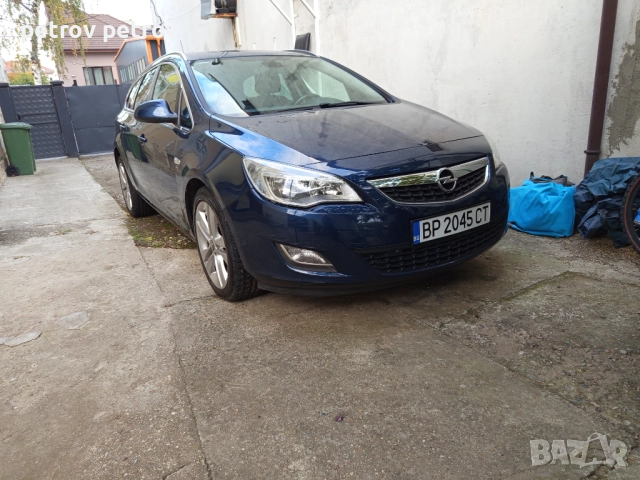 Опел Астра Спорт Тауър, снимка 12 - Автомобили и джипове - 52405212
