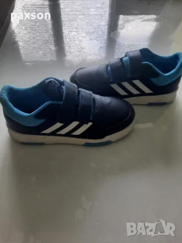 Детски спортни обувки Адидас, номер 35,1/2, снимка 2 - Детски маратонки - 47821343