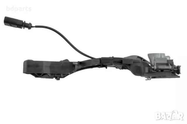Комплект основа за лява външна дръжка, VW, Passat B6 B7, CC, Keyless, снимка 4 - Части - 56142312
