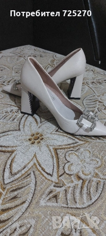 Продавам елегантни обувки