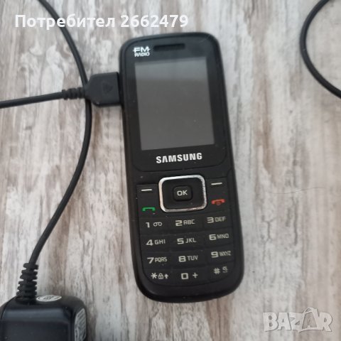  Продавам  GSM със зарядно., снимка 1 - Samsung - 42789968