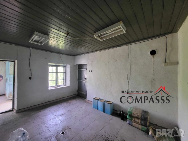 с. Изворово, Общ. Ген. Тошево, къща с двор – 9000евро!, снимка 2 - Къщи - 51853440