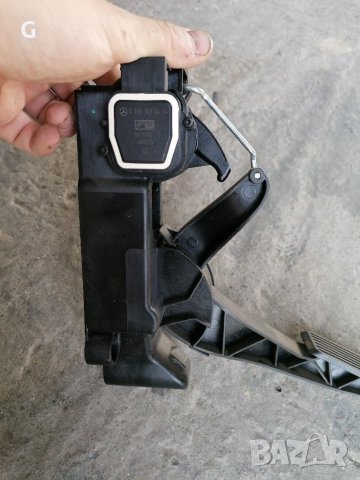 Педал за газта Мерцедес B 180cdi , снимка 2 - Части - 30146802