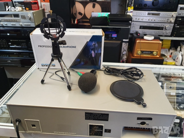 Професионален микрофон със стойка / Professional Microphone Пълен комплект.