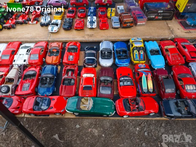 МЕТАЛНИ КОЛИ  1:18, снимка 6 - Колекции - 49519269