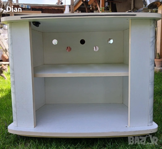 Продавам шкаф за телевизор , снимка 3 - Шкафове - 54217830