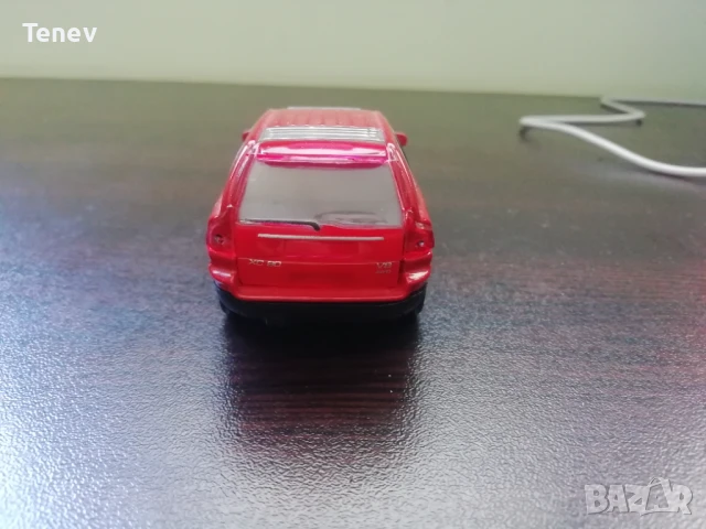 Bburago Volvo XC90 Метална нова количка колекционерска 1/43 , снимка 7 - Колекции - 51306445