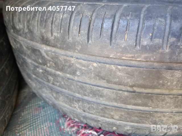 4 броя гуми , снимка 2 - Гуми и джанти - 51738580