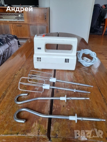 Стар миксер Braun , снимка 2 - Антикварни и старинни предмети - 53877928