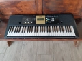 Синтезатор Yamaha YPT 220, снимка 1