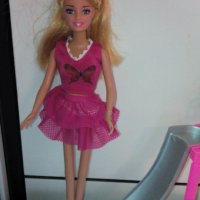 Комплект кукли с пързалка и конче-люлка, снимка 6 - Кукли - 29645803