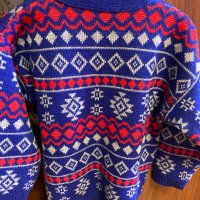 Жилетка, снимка 2 - Детски пуловери и жилетки - 40198559