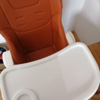 бебешки стол за хранене , снимка 1 - Столчета за хранене - 44695995