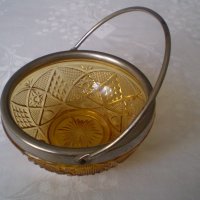 Винтидж Кристална бонбониера Арт деко метал оригинално стъкло цвят карамел, снимка 2 - Други ценни предмети - 38457517