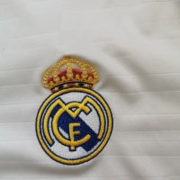 Футболна тениска на Real Madrid , снимка 4 - Спортни дрехи, екипи - 36748607