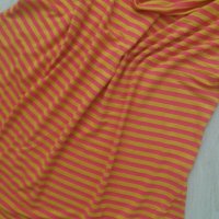 Удължена блуза с гръцко деколте в розово/оранжево райе, снимка 2 - Тениски - 29308676