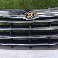 Решетка Chrysler Voyager / Крайслер Вояджер, снимка 4 - Части - 44623183