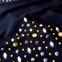 Нова рокля M&S черна с камъчета  S под коляно, снимка 4 - Рокли - 31547376
