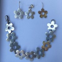 Комплект от сребърни бижута - цветя проба 925 , снимка 2 - Бижутерийни комплекти - 37375218