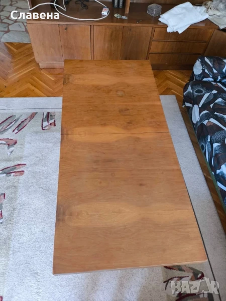 масивна холна маса от 70-те, снимка 1