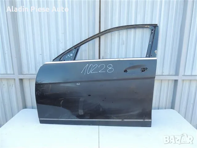 Предна лява врата Mercedes C-Class W204 година 2007 2008 2009 2010 2011 2012 2013 2014 , снимка 1