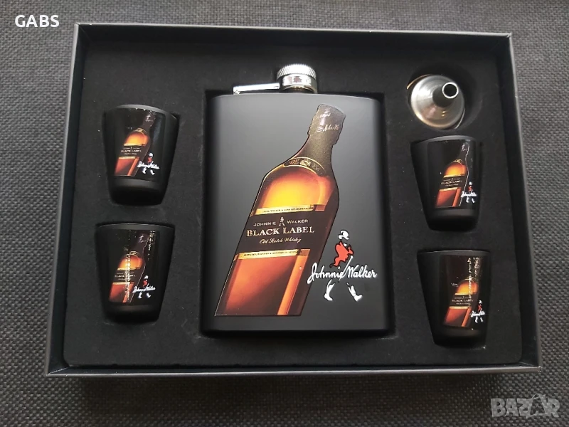 Подаръчен комплект манерка и чаши Johnnie Walker, снимка 1