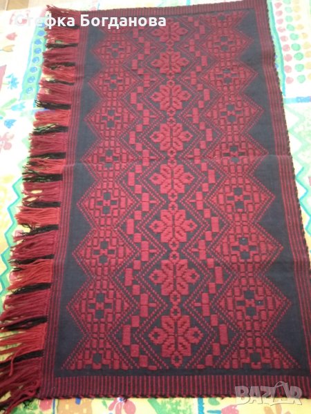 Домашно тъкано килимче от 100 % вълна., снимка 1
