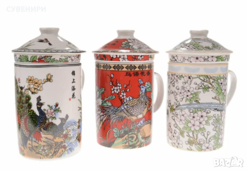 красива керамична чаша с извита дръжка, цедка и капак с декори., снимка 1