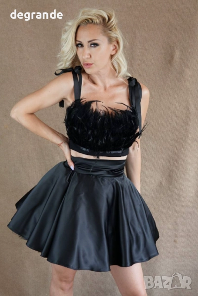 Бюстие с пера  , снимка 1