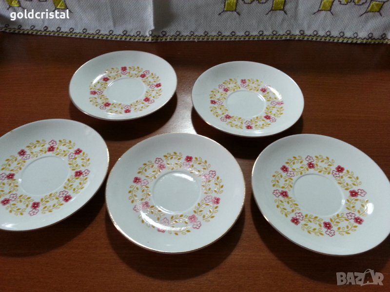 Български костен порцелан чинийки, снимка 1