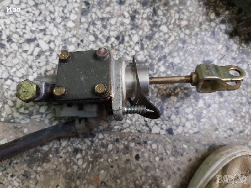 Помпа за съединител Mitsubishi Outlander Мицубиши Аутлендър 1 2.0i, снимка 1