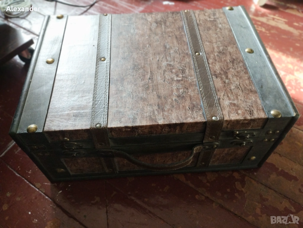 Кутия, снимка 1