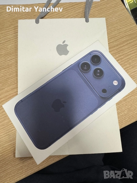 Два броя Iphone 17 Pro 256 - Deep Blue, снимка 1