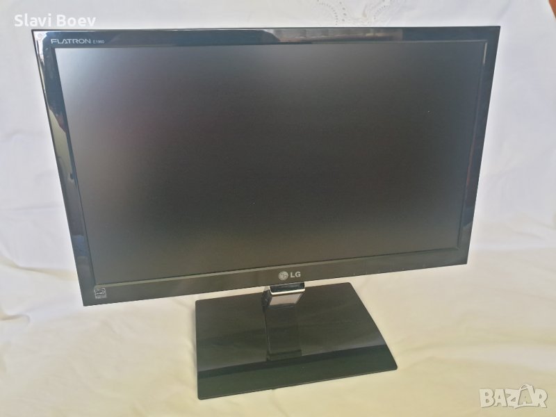 Монитор LG 18,5", снимка 1