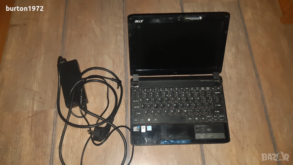 Малък лаптоп Acer, снимка 1