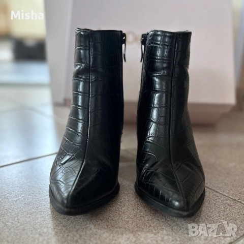 Дамски боти DEE ZEE от еко кожа 37 номер, снимка 7 - Дамски боти - 52488989