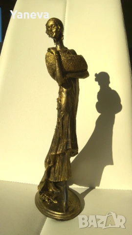 Статуетка на изискана дама в стил Art Deco . , снимка 2 - Статуетки - 53157283