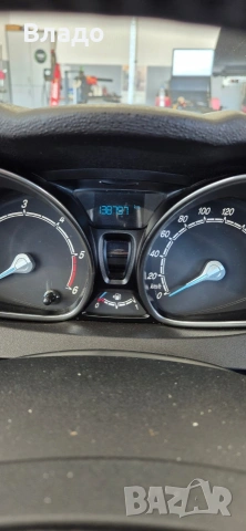 Ford Fiesta 1.6 TDCI, снимка 7 - Автомобили и джипове - 54316955